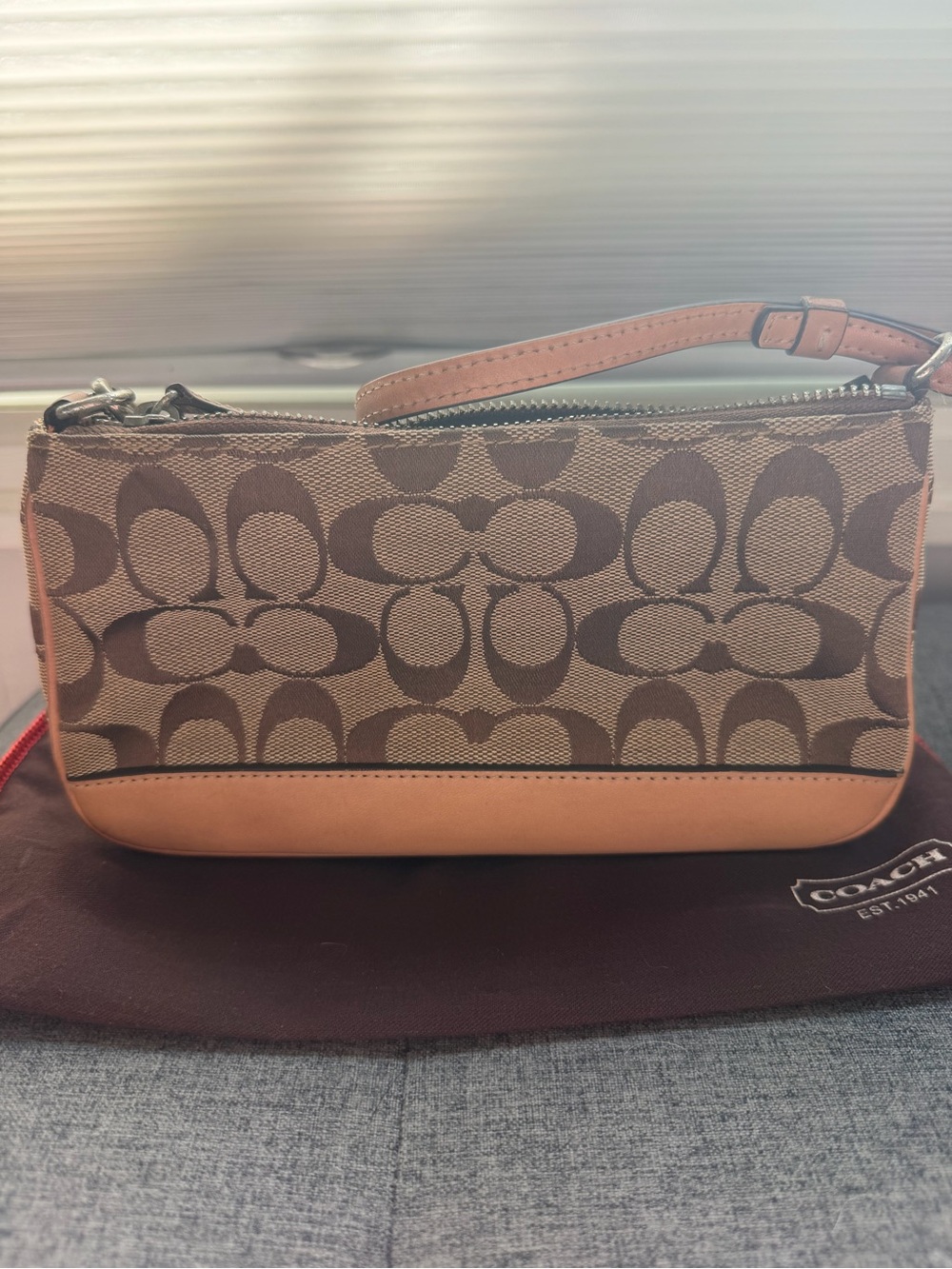 Authentic vintage Coach bag - Picture 2 of 7